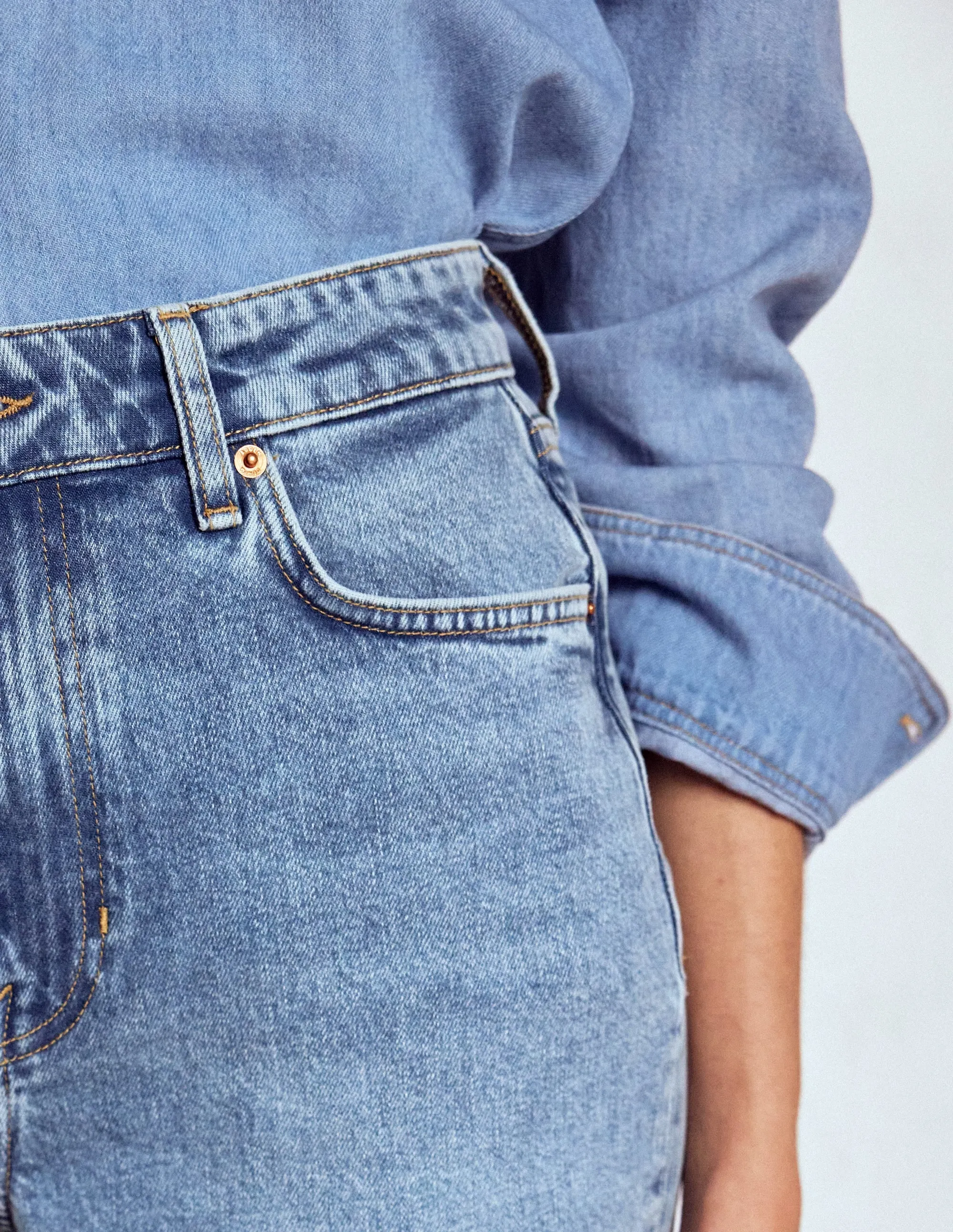 Mid Rise Comfort Stretch Jeans-Light Vintage city stroll