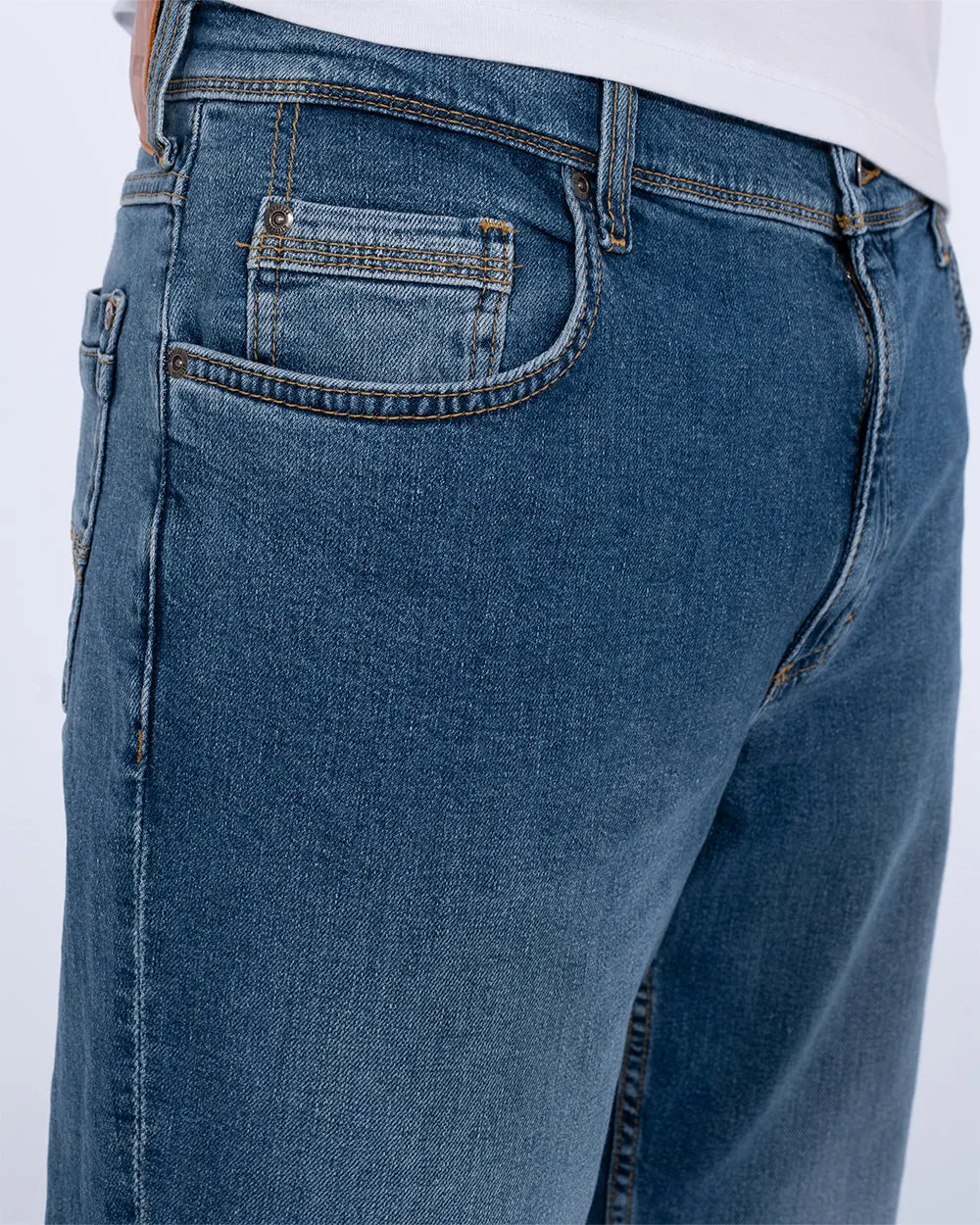 Mustang Washington Straight Fit Tall Jeans (mid wash) elastic ease