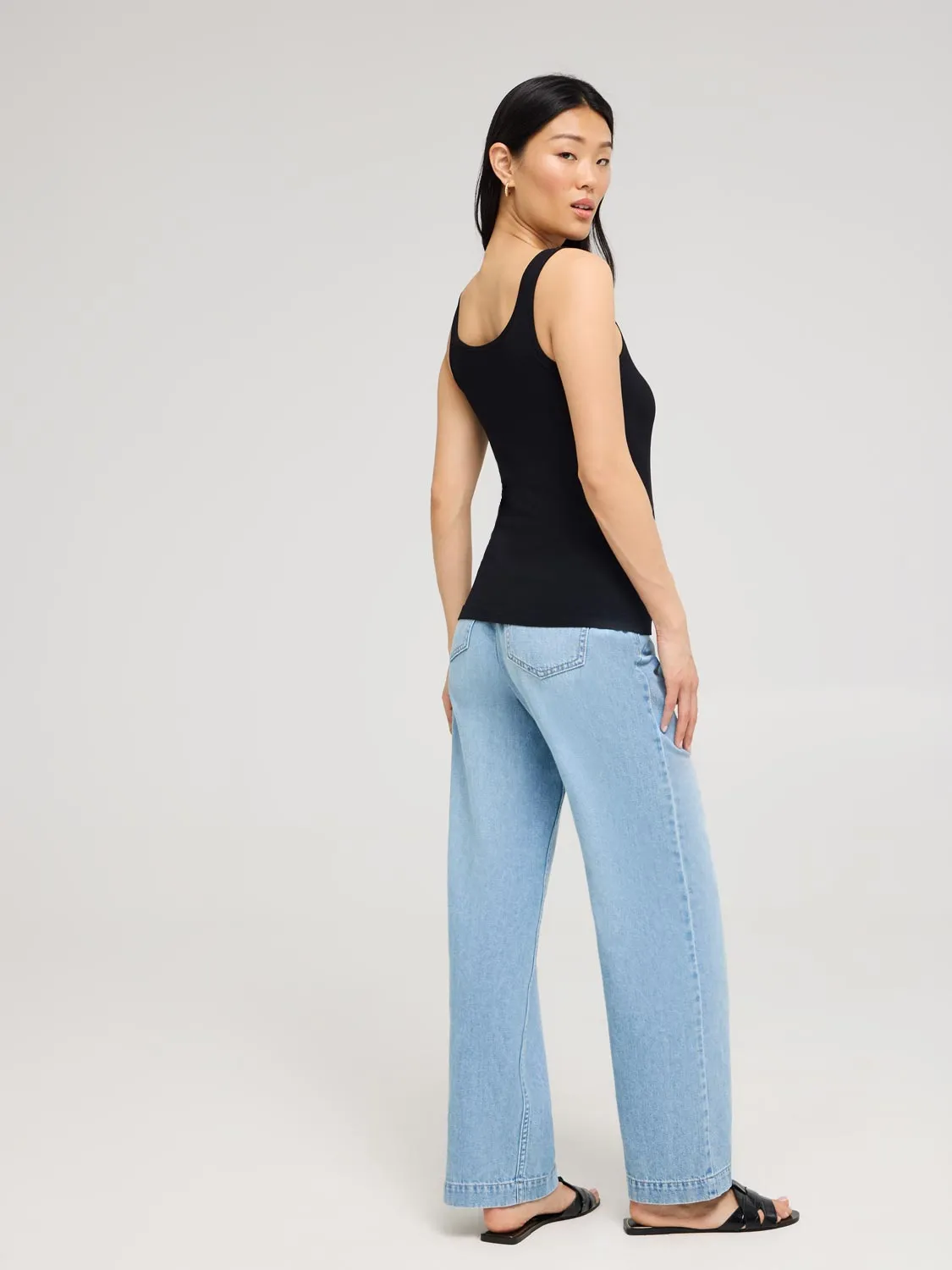 Notch Neck Ribbed Tank Top chill core