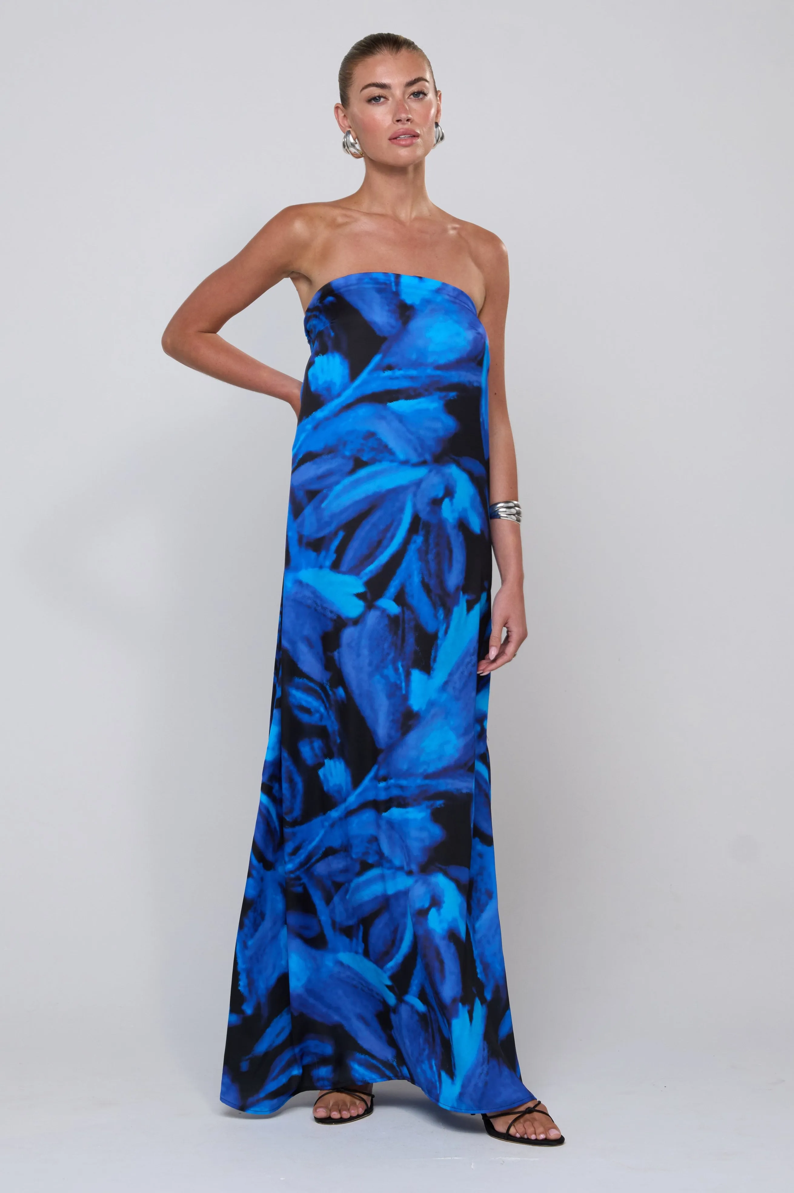 Ophelia Maxi Dress in Lagoon festive mood