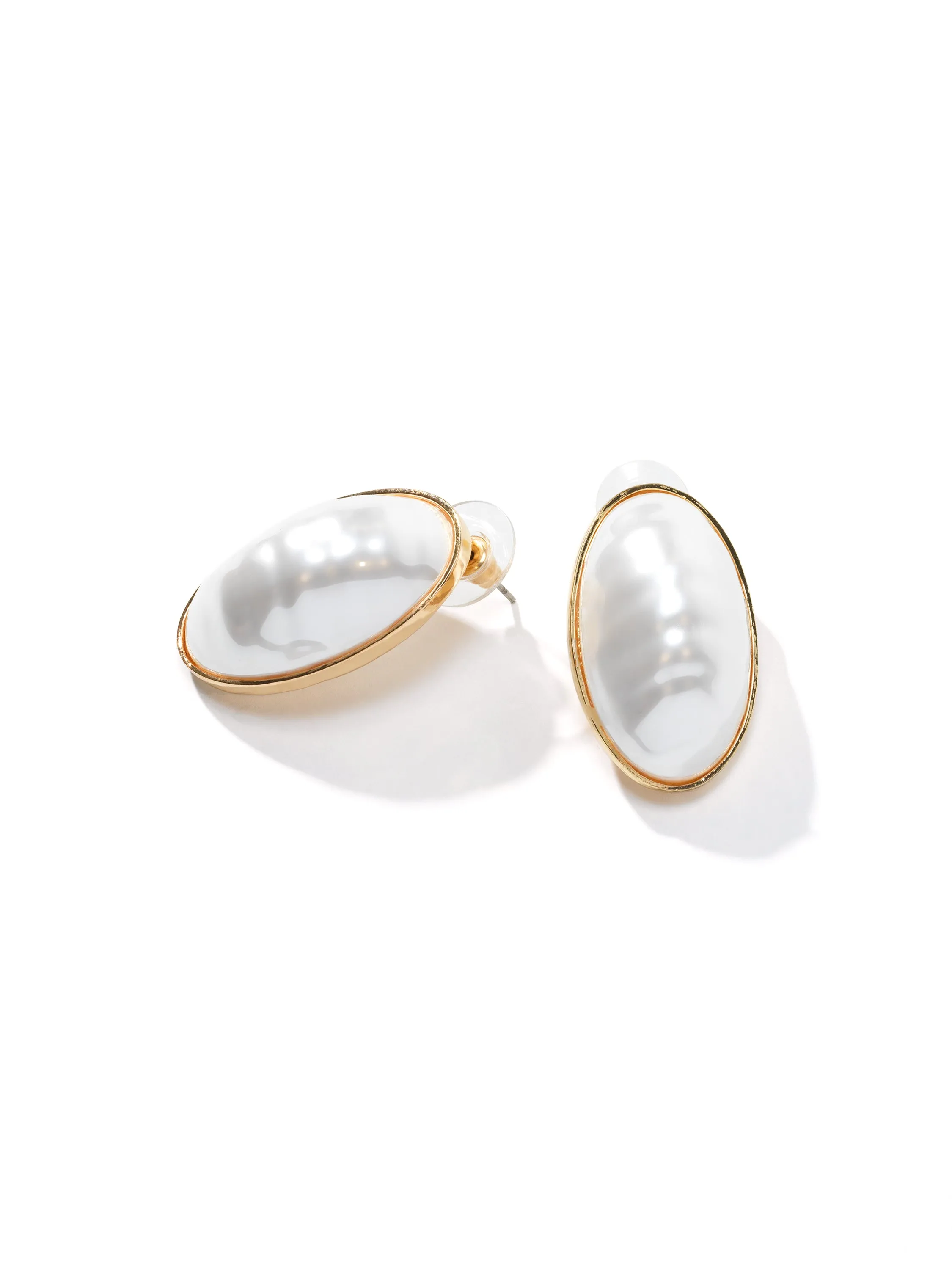 Oversized Pearl Earring urban style
