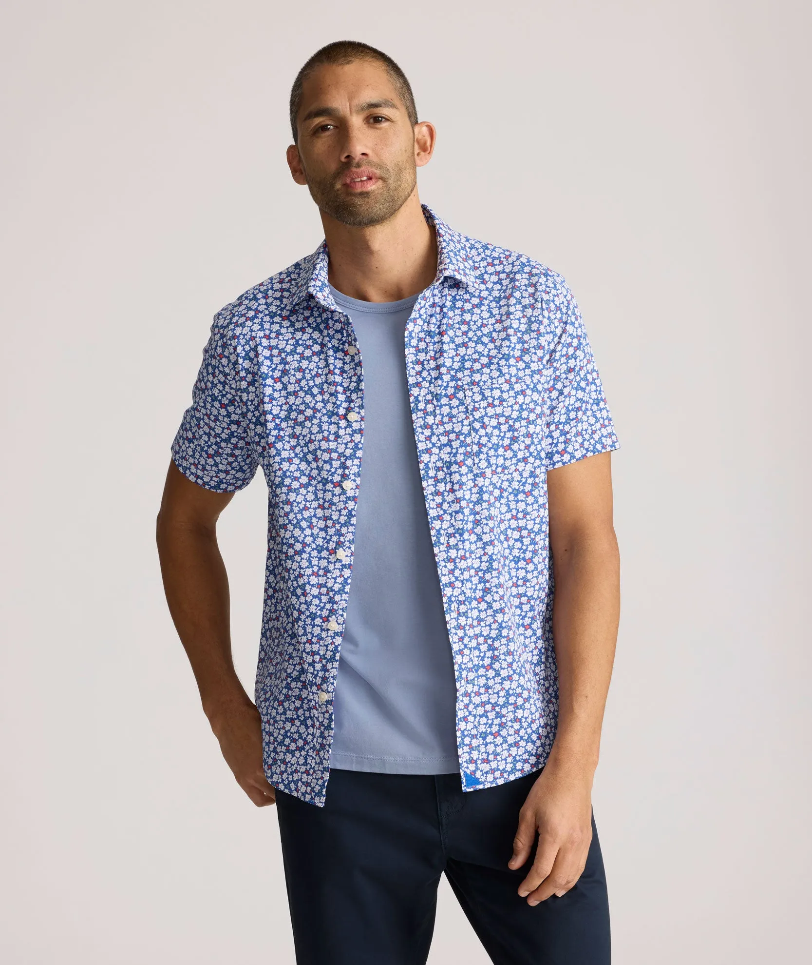 Performance Short-Sleeve Shirt with Pocket True Basic