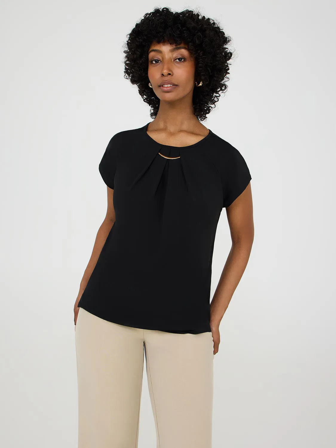 Pleated Top With Bar Detail Minimal Moves