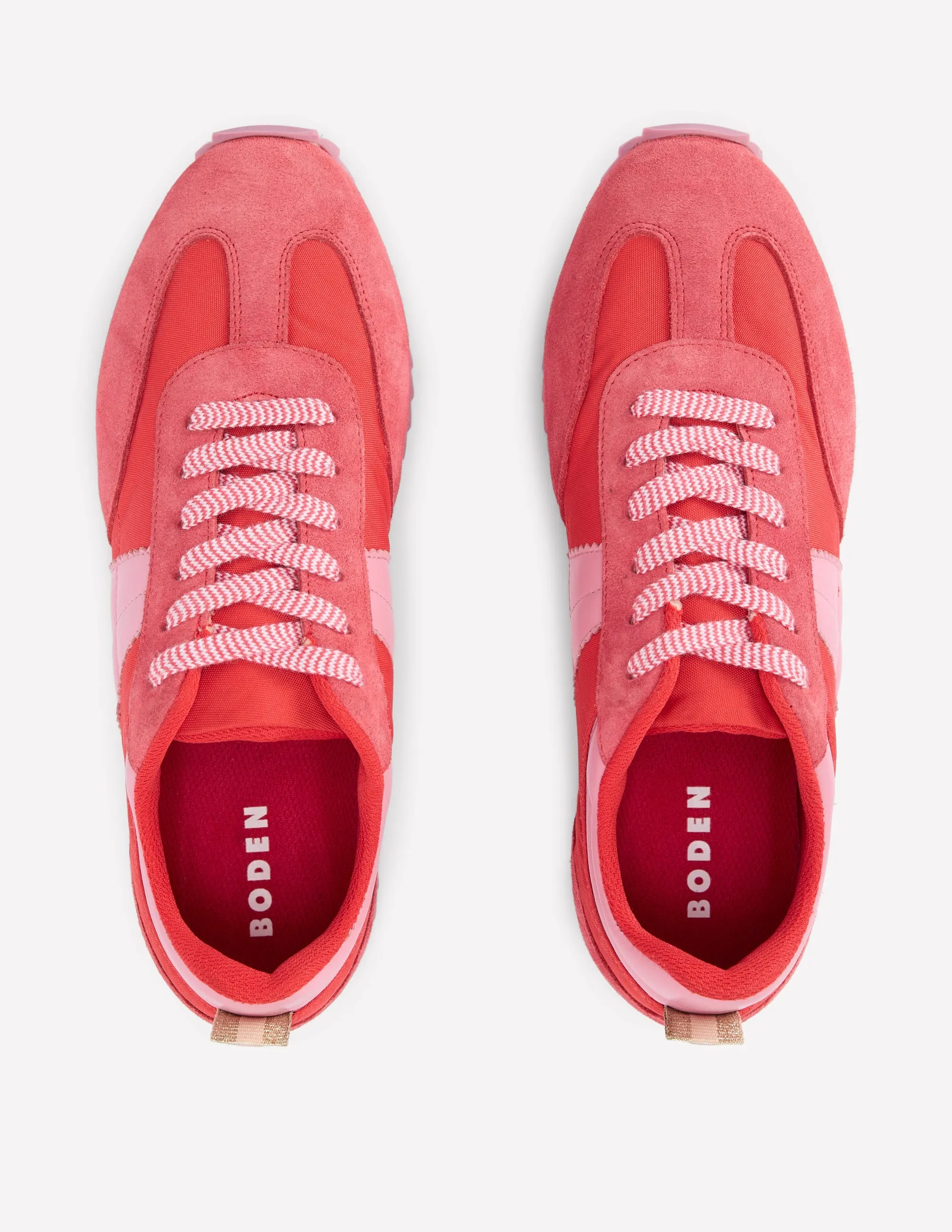 Retro Runner Trainer-Red stretch comfort