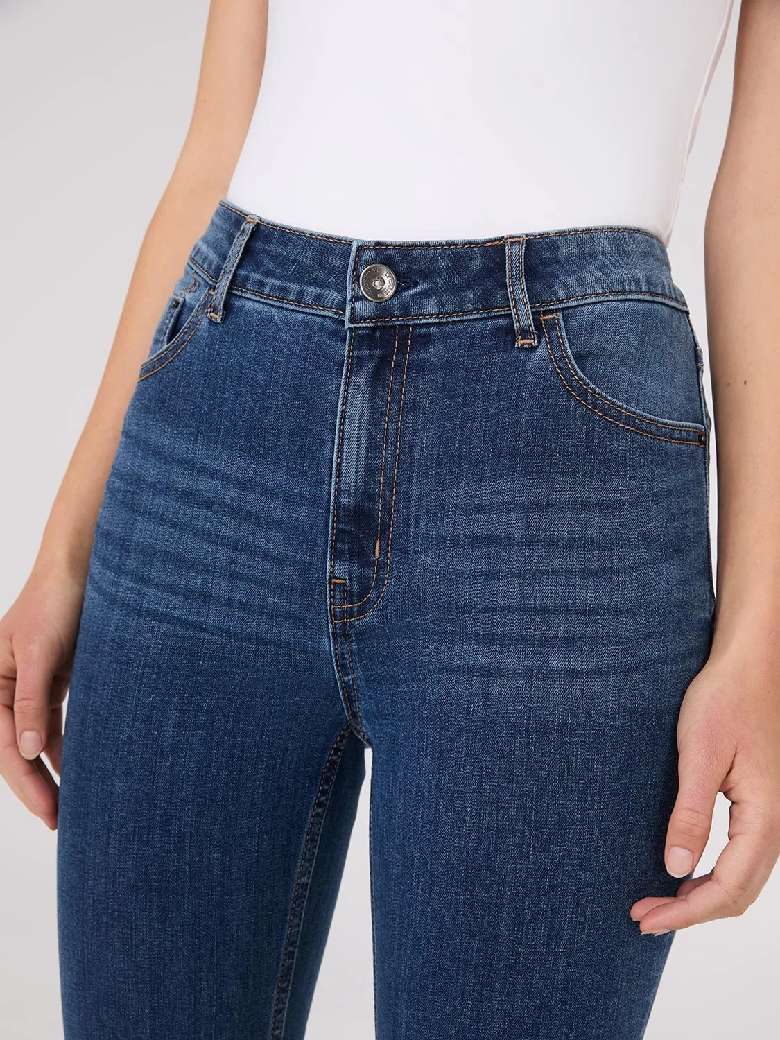 Rhinestone Embellished Slim Leg Jeans autumn warm