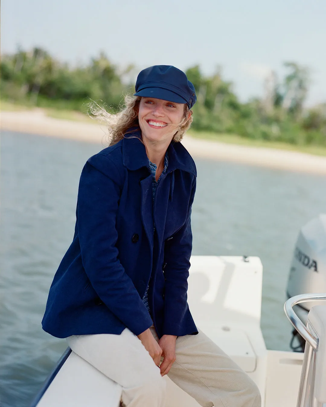 Roll Up Yacht Cap in Navy youth pulse