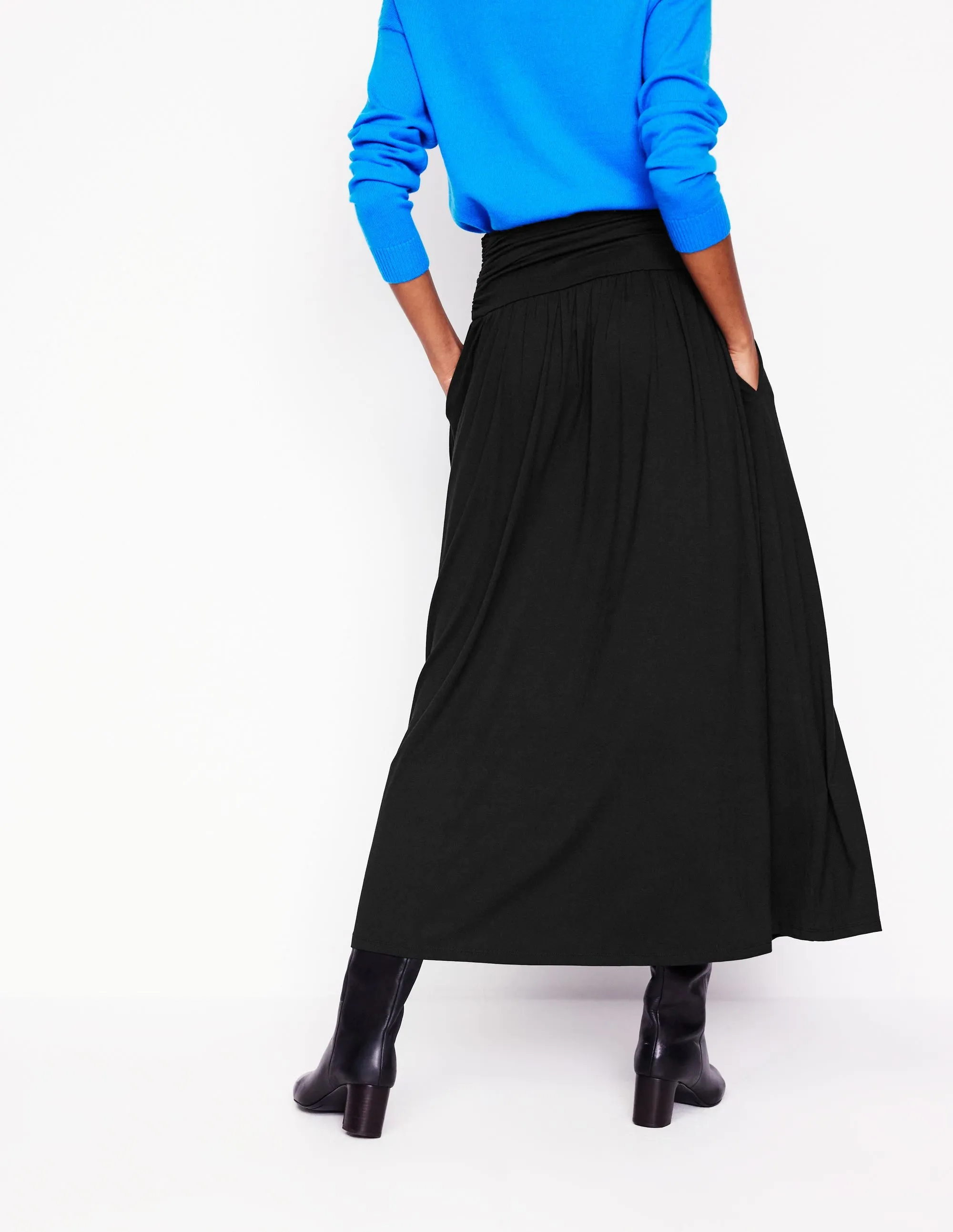 Rosaline Jersey Skirt-Black goddess look