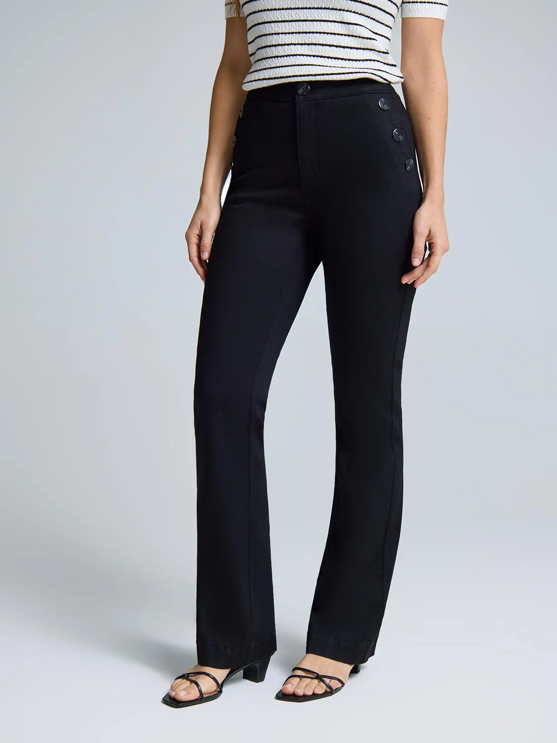 Sailor Mid-Rise Bootcut Jeans retro classic