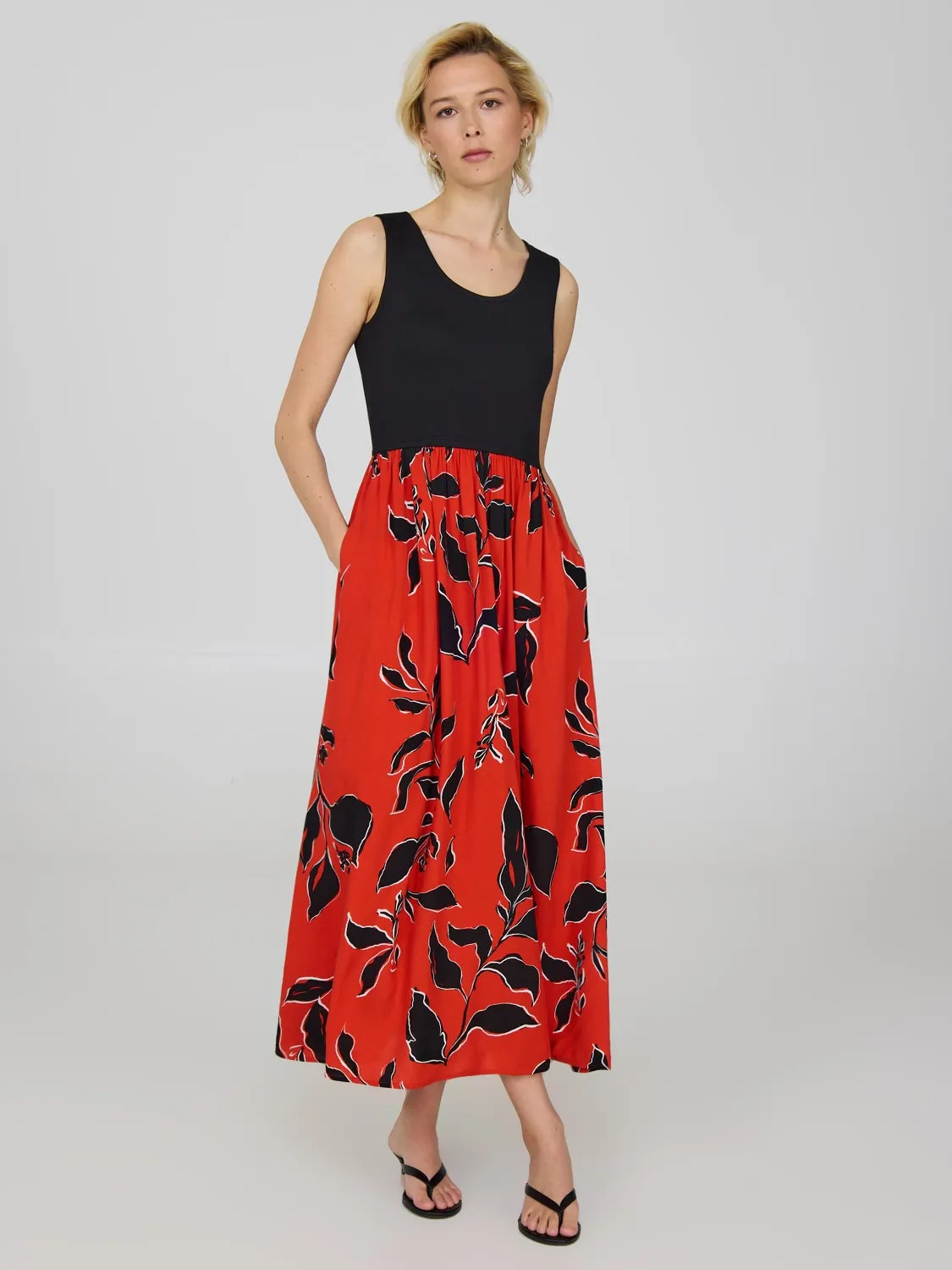 Scoop Neck Midi Dress With Shadow Print Skirt classical element