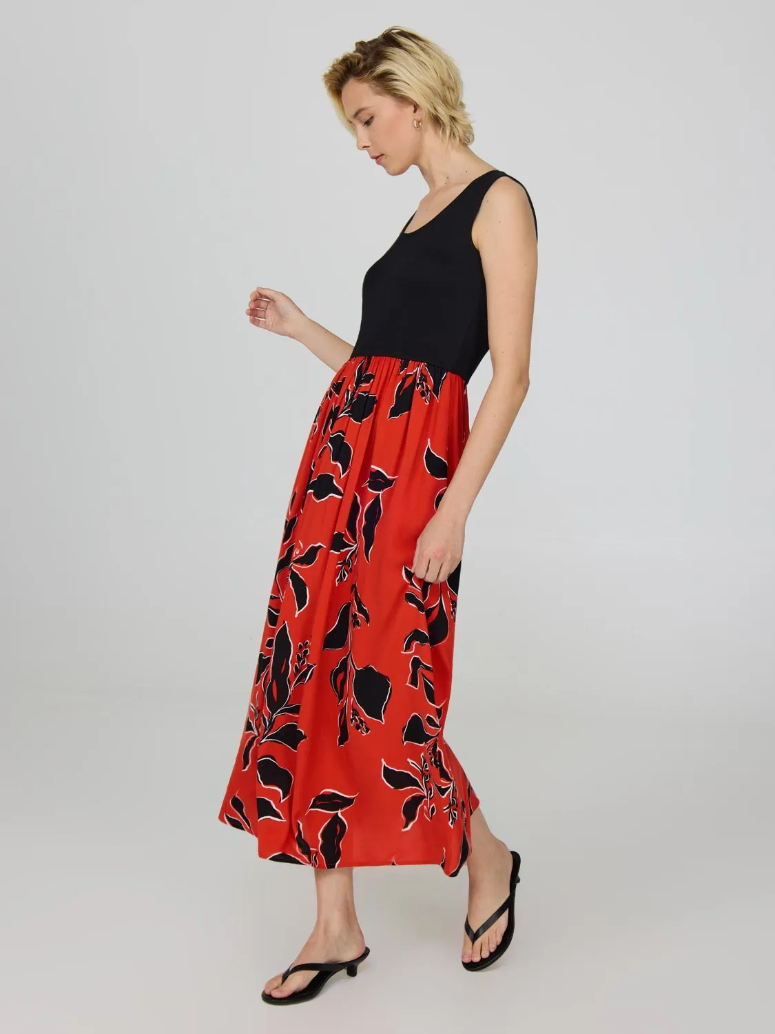 Scoop Neck Midi Dress With Shadow Print Skirt holiday essential