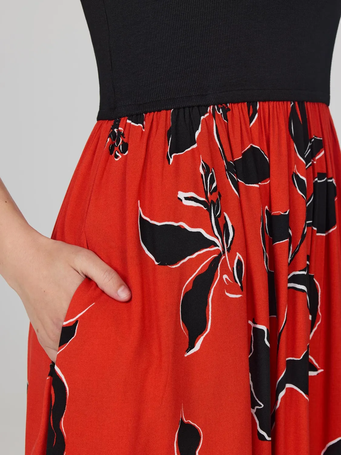 Scoop Neck Midi Dress With Shadow Print Skirt lively energy