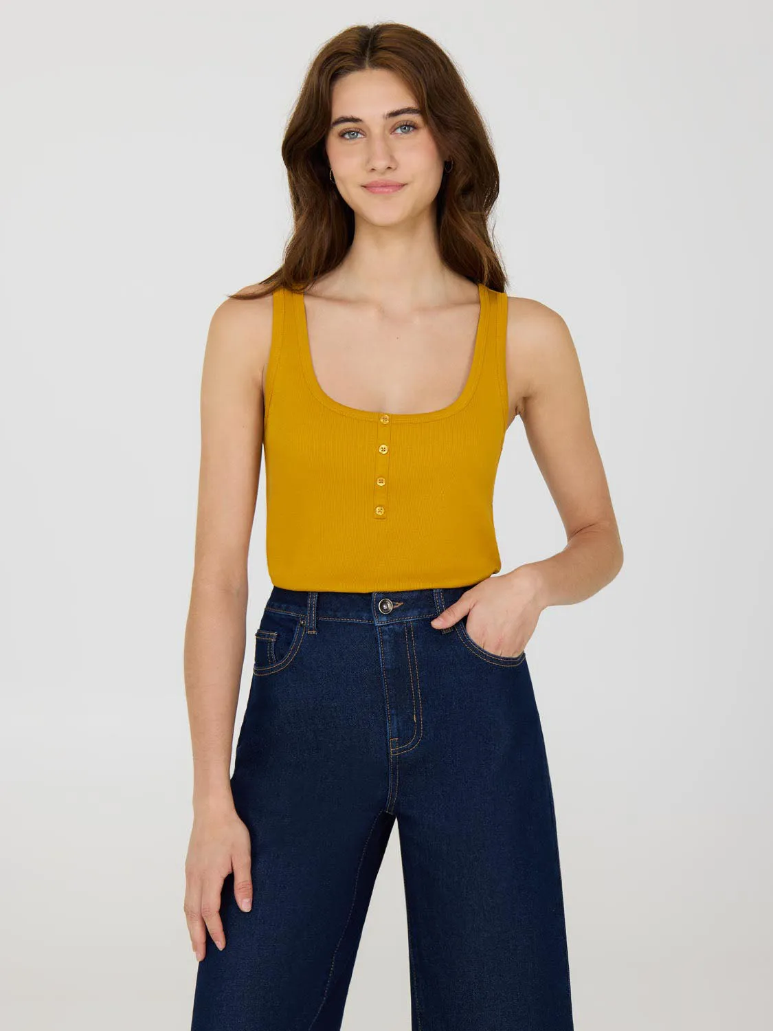 Scoop Neck Sleeveless Ribbed Top relaxed core