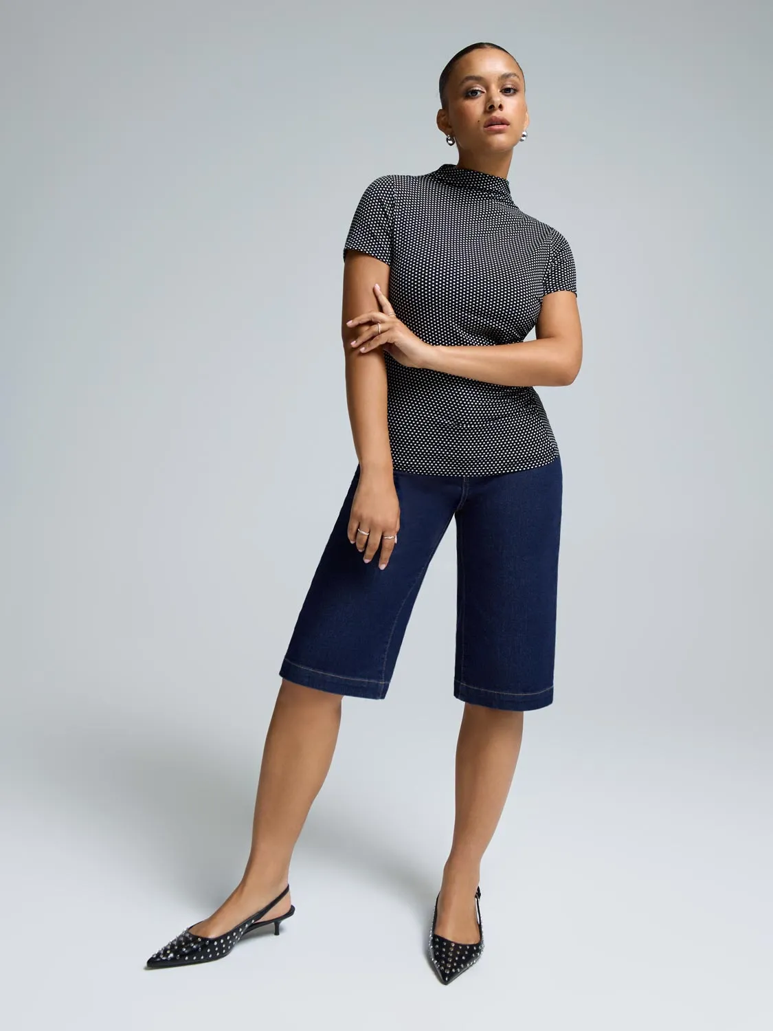 Short Sleeve Polka-Dot Top Travel Essential