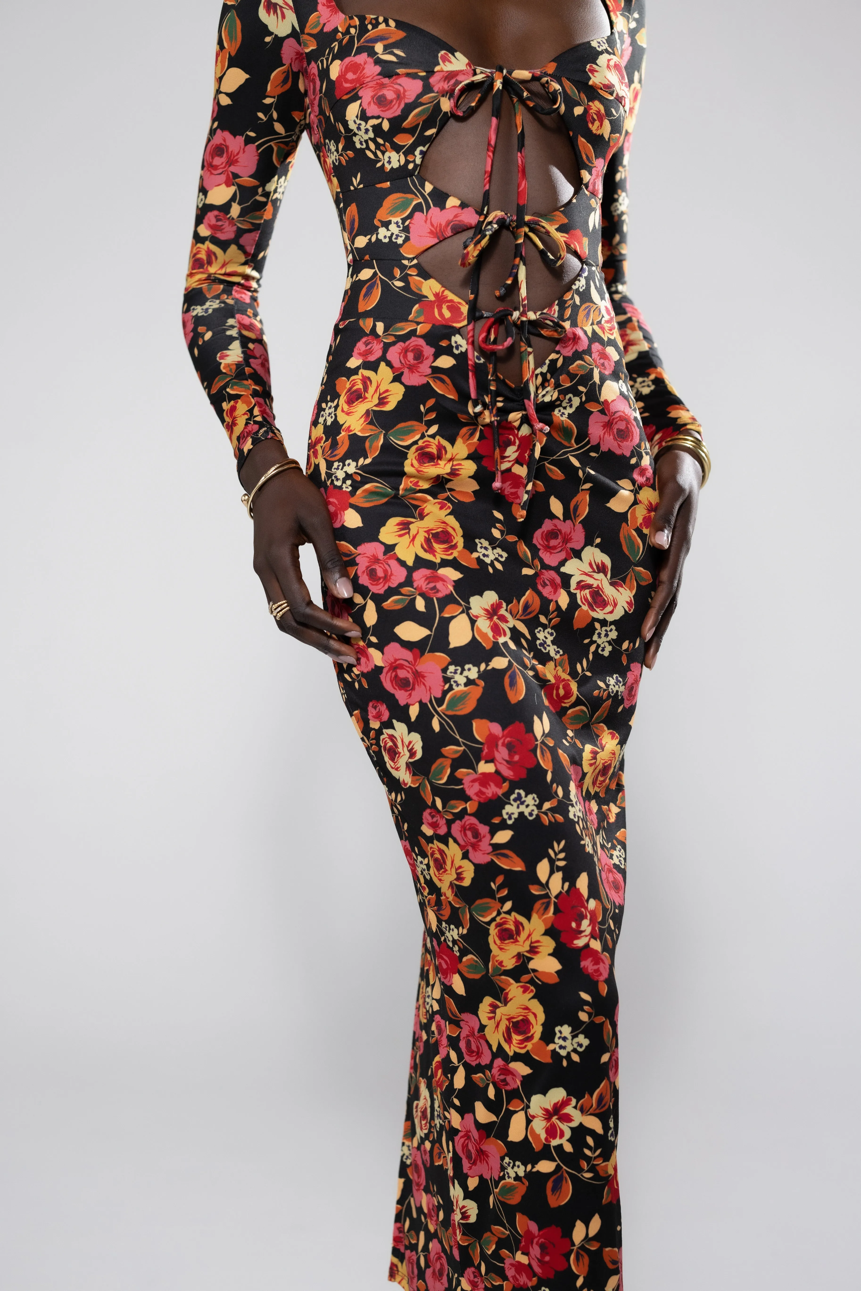 Simone Dress in Rosie unique personality