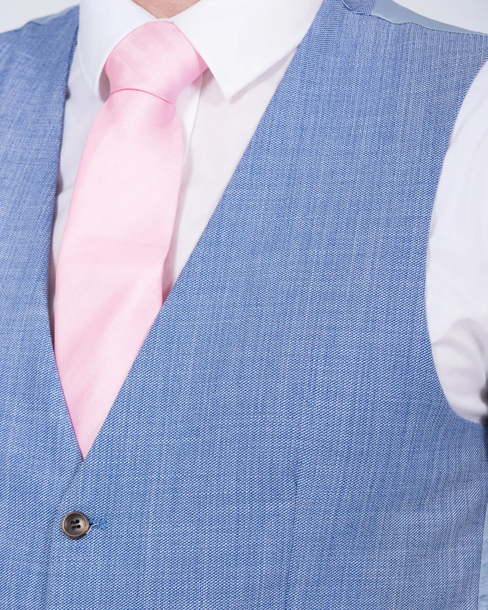Skopes Redding Slim Fit Tall Waistcoat (sky blue) relaxed fit