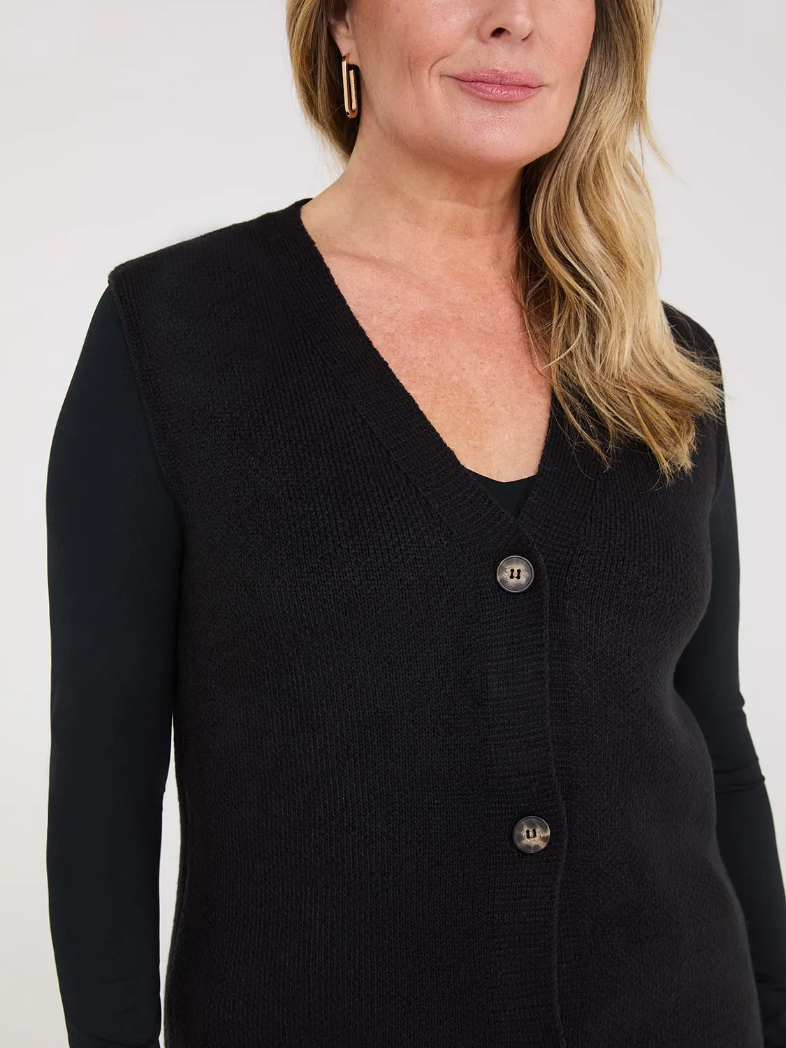 Sleeveless 3-Button Vest urban comfort