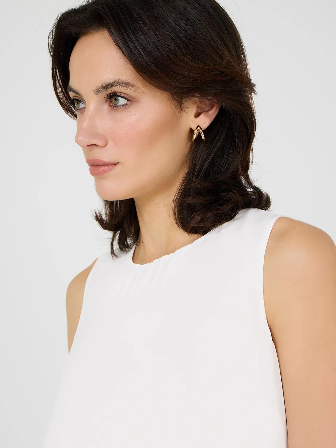 Sleeveless Chiffon Top freedom cut