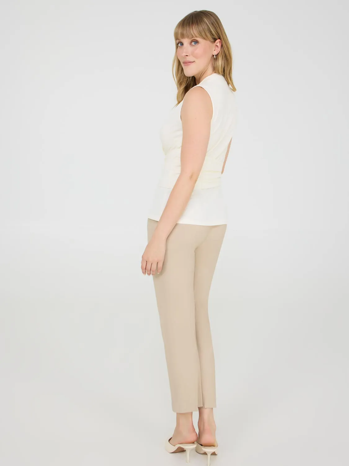 Sleeveless Crossover Top With Pleating chic edge