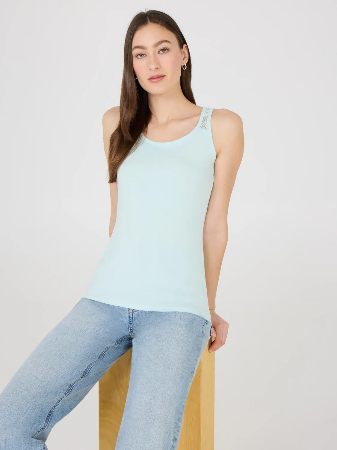Sleeveless Lace Top clean feel