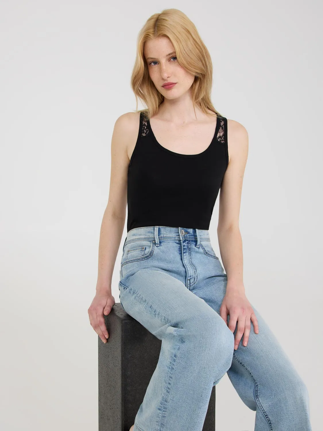 Sleeveless Lace Top soft stretch