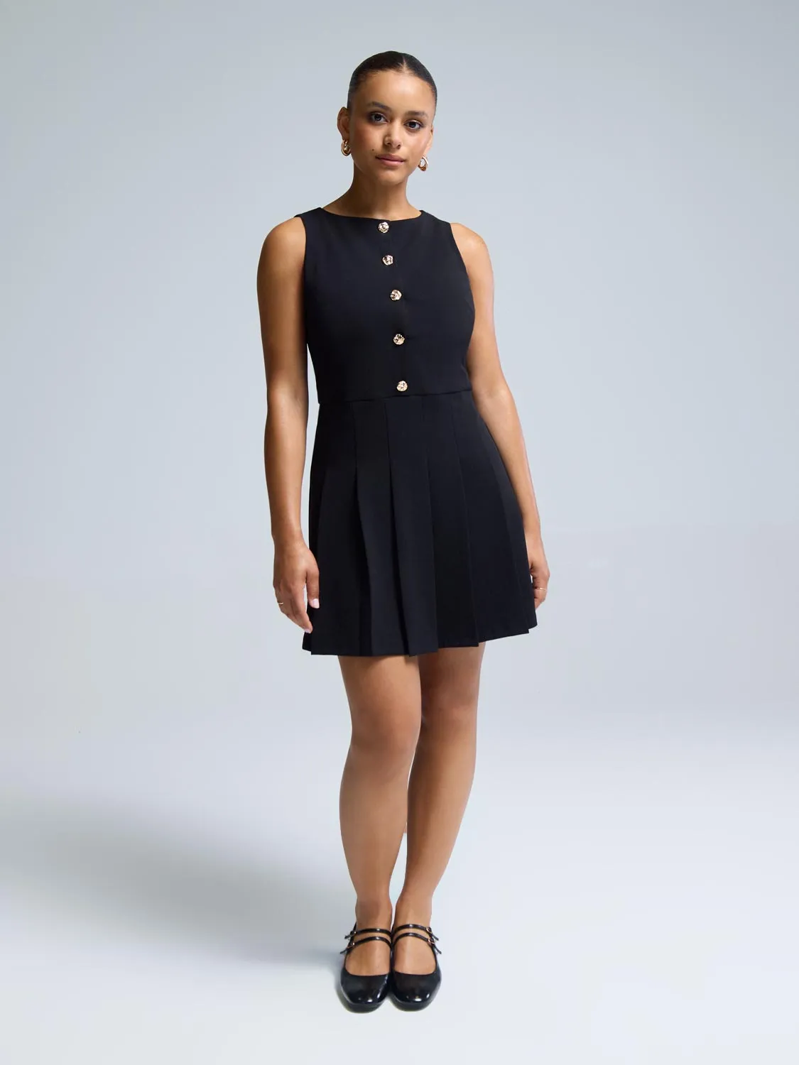 Sleeveless Mini Dress With Pleated Skirt lively design