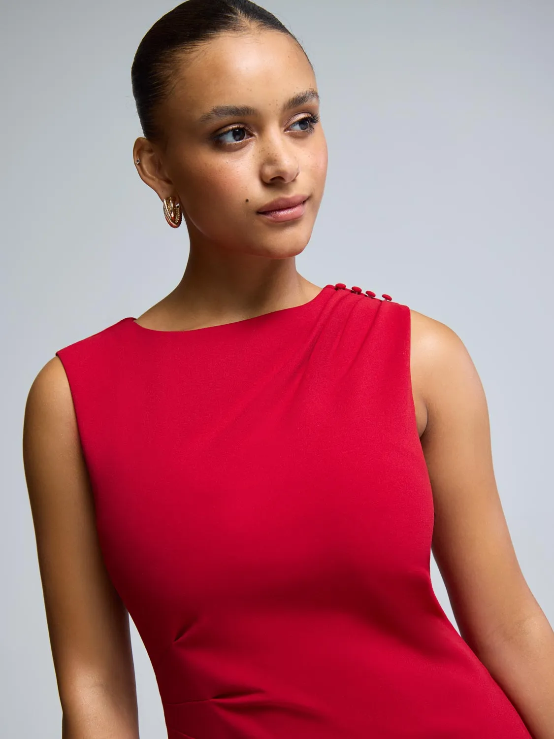 Sleeveless Mini Sheath Dress modern twist