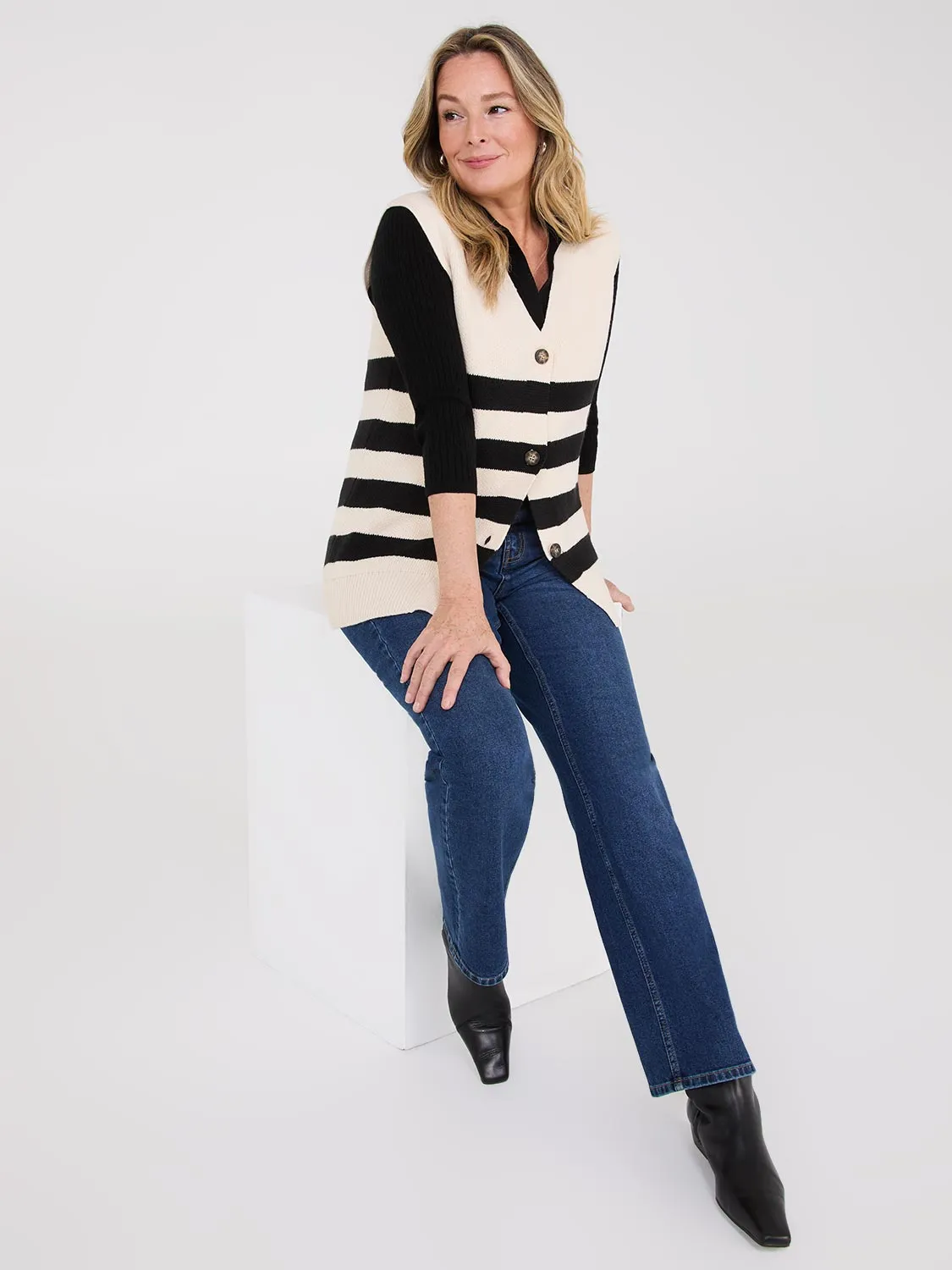 Sleeveless Striped 3-Button Vest calm base