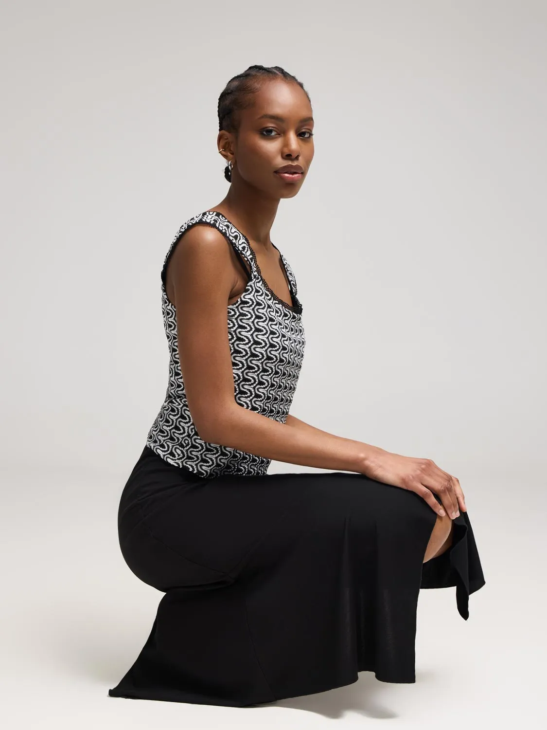 Sleeveless Zig-Zag Crochet Top pure comfort