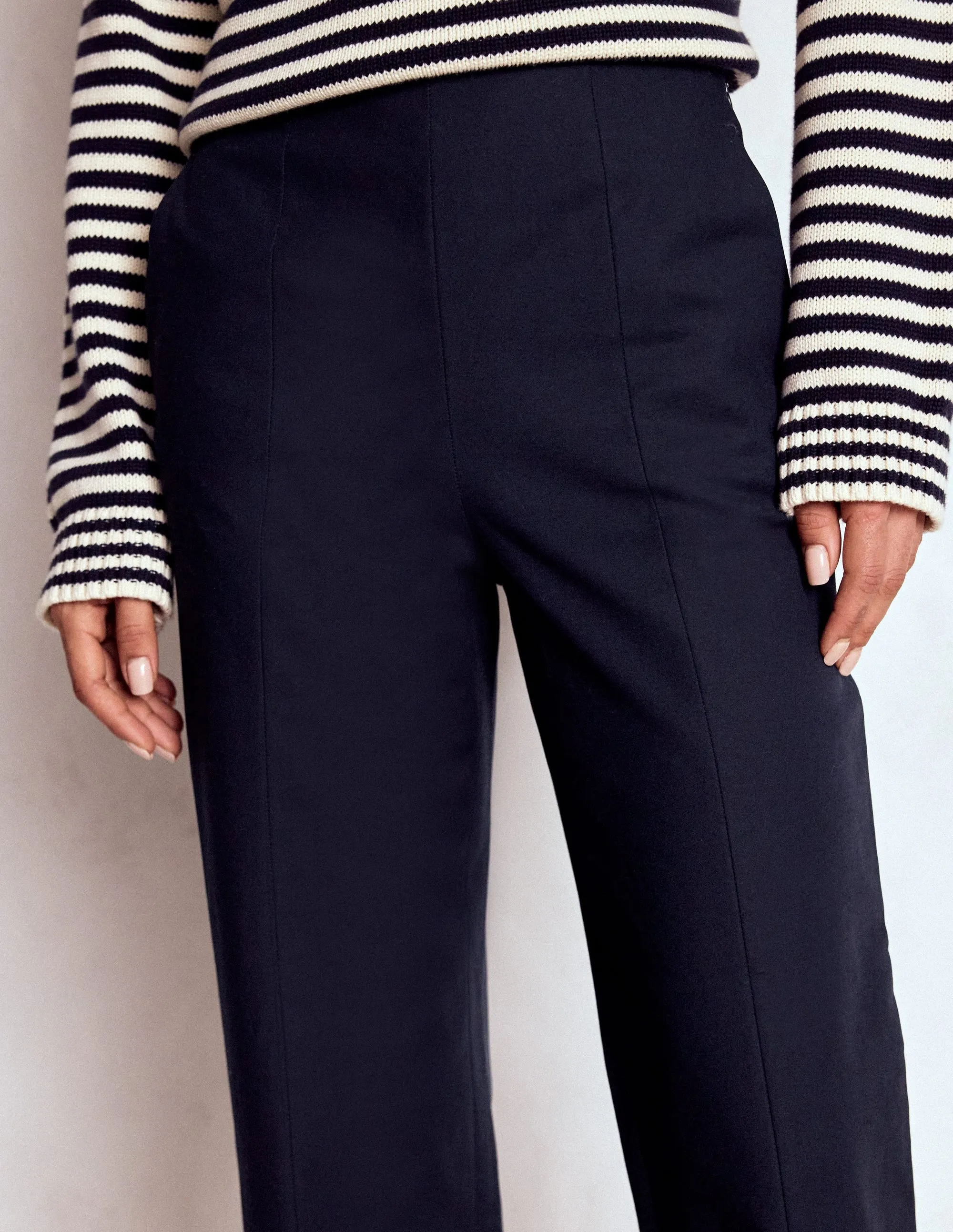 Smart 7/8 Trousers-Navy outdoor adventure