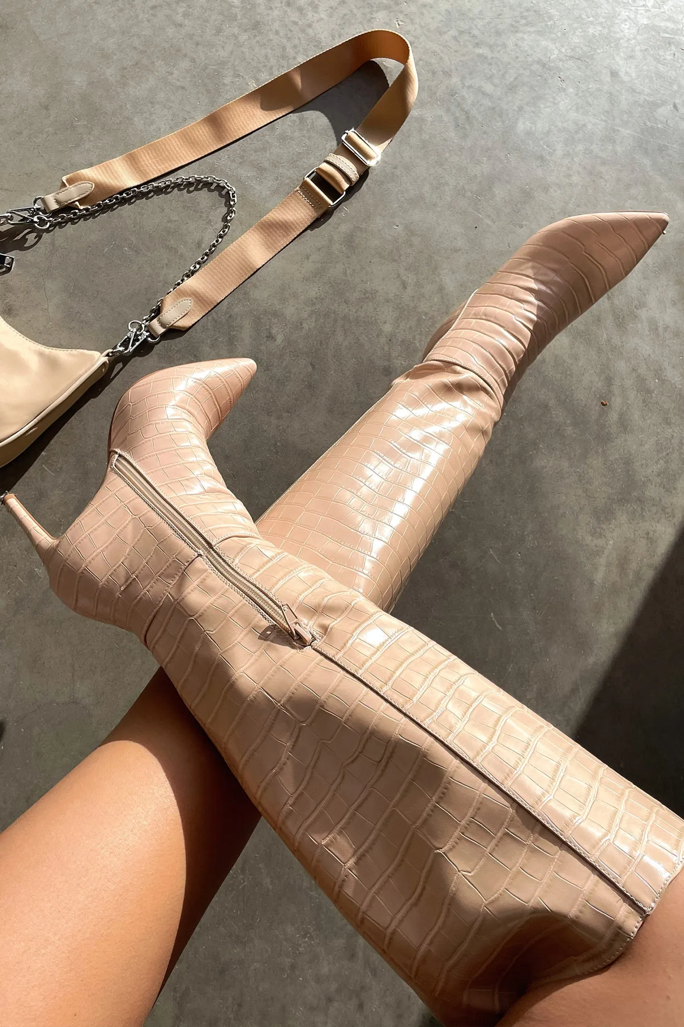Sonic Boots - Bone slip sole