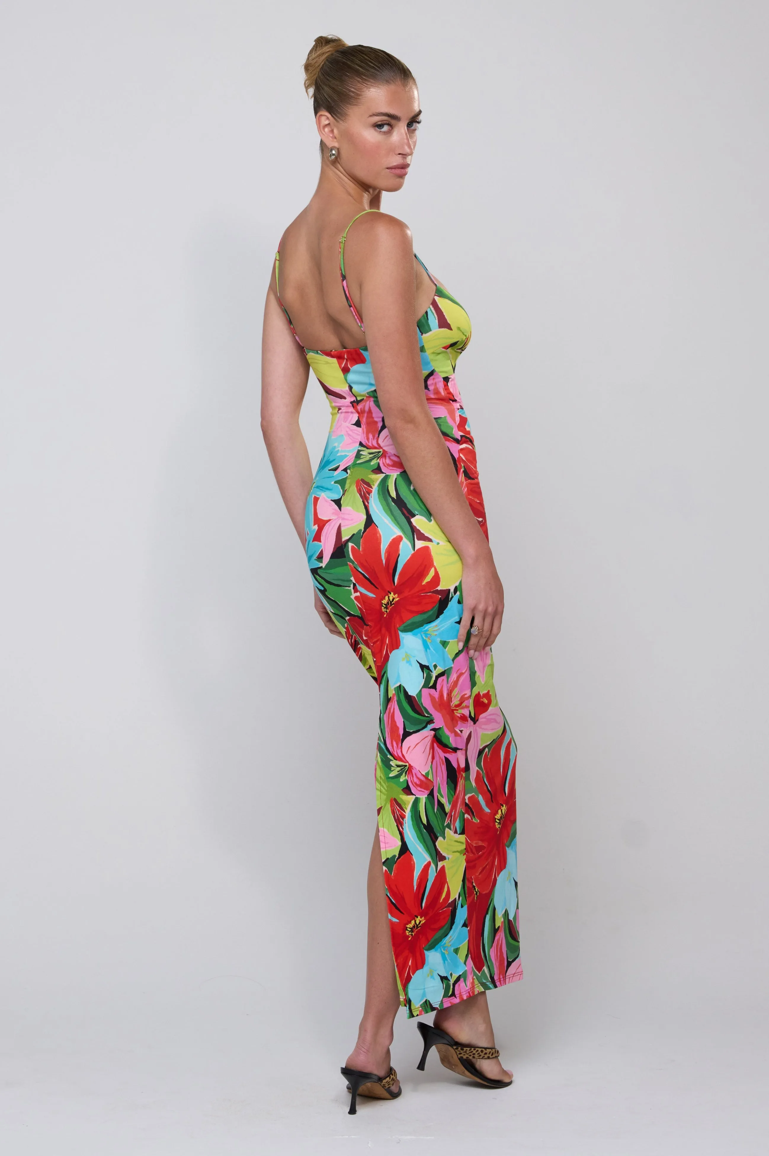Summer Midi in Tropicana exotic style