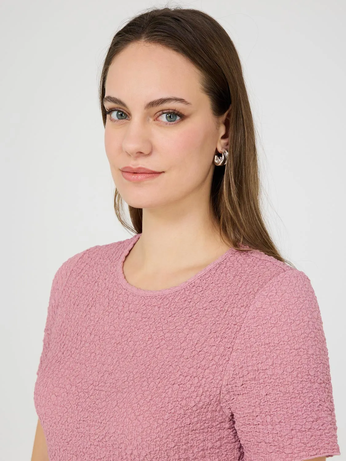 Textured Crew Neck T-Shirt Go Simple