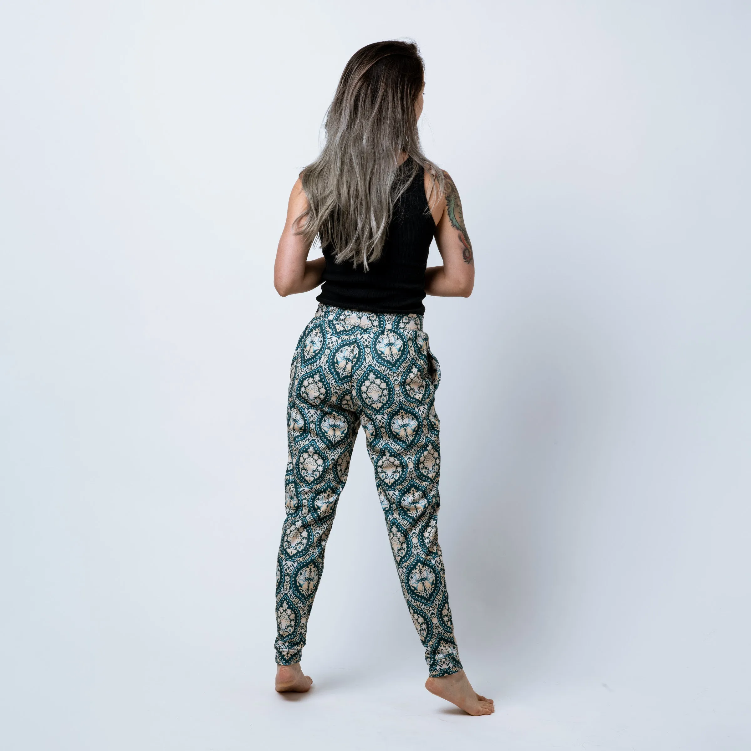 The Altstadt Joggers sweat proof