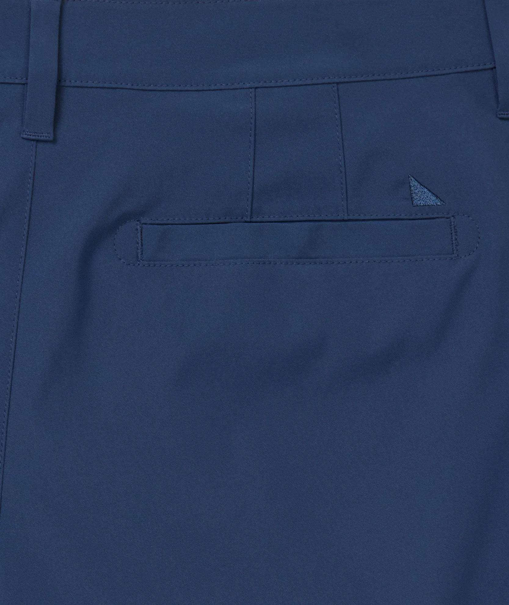Traveler Tech Shorts trendy must