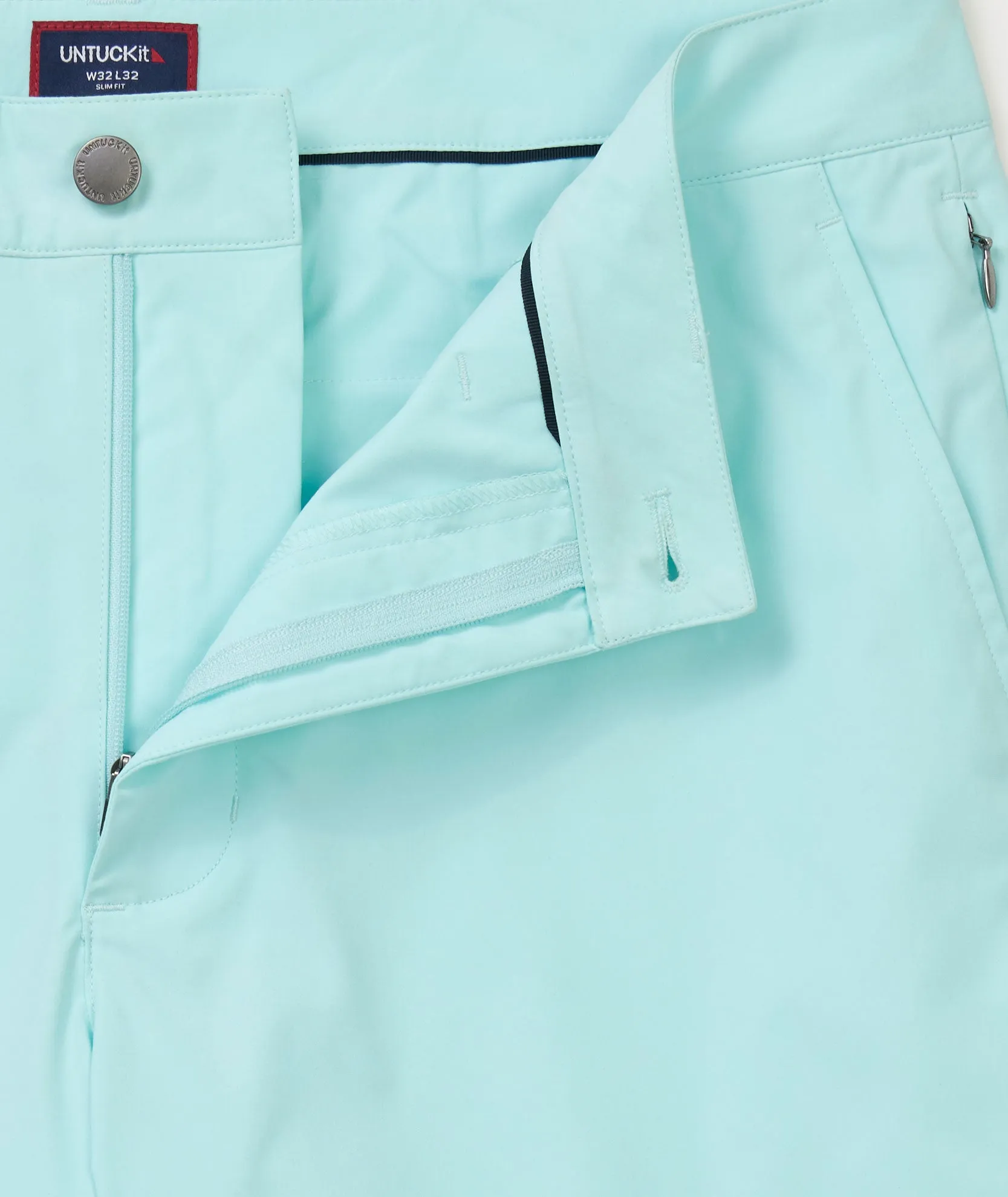 Traveler Tech Shorts trendy must