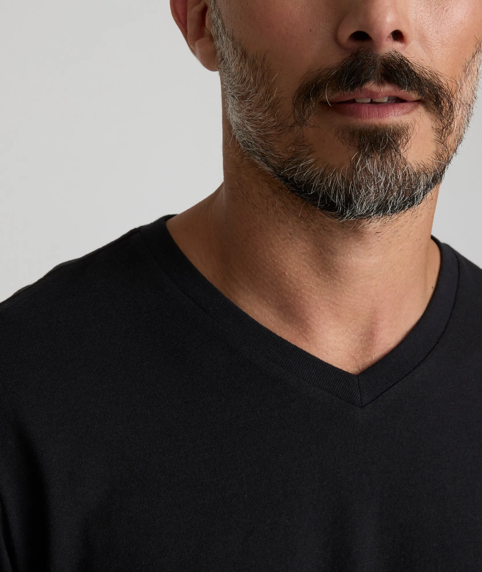 Ultrasoft V-Neck Tee dance mode
