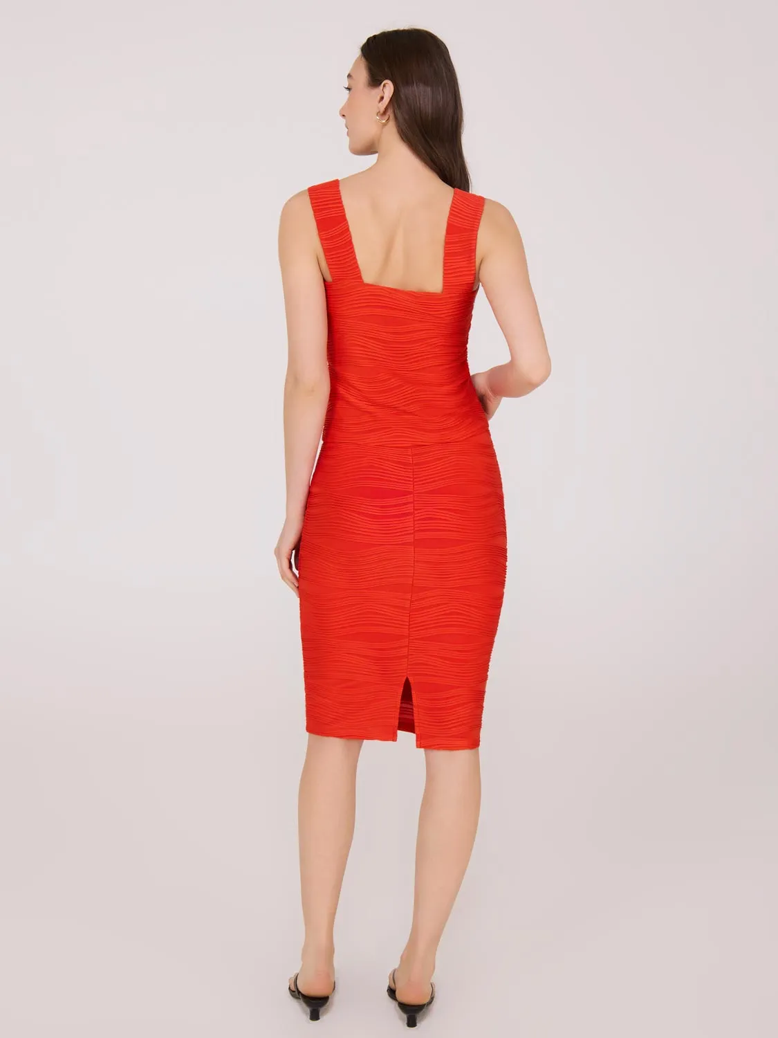 Wave Pattern Wide Strap Tank Top full mobility