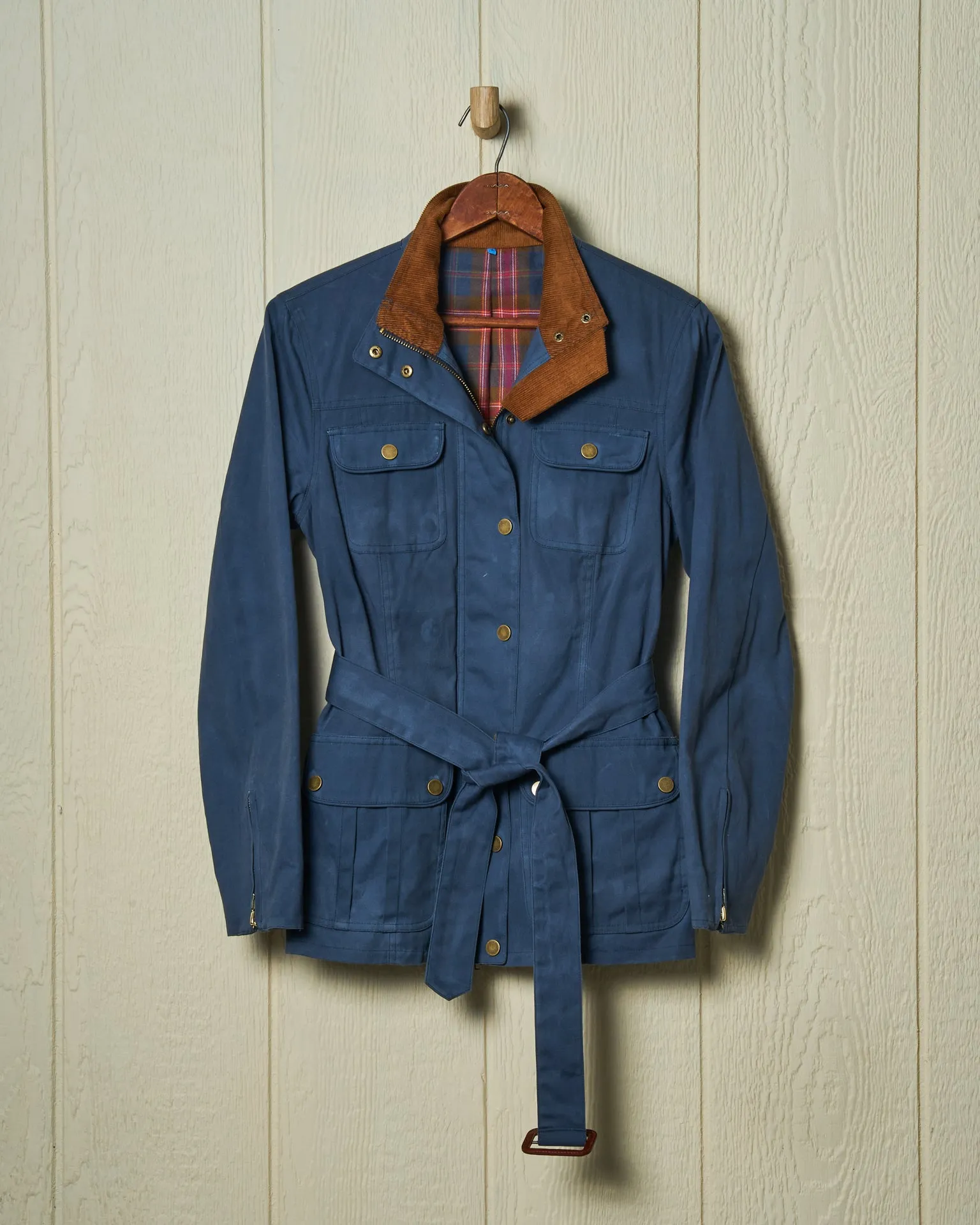Womens Aberdeen Jacket in Navy Waxed Canvas daily urban wear