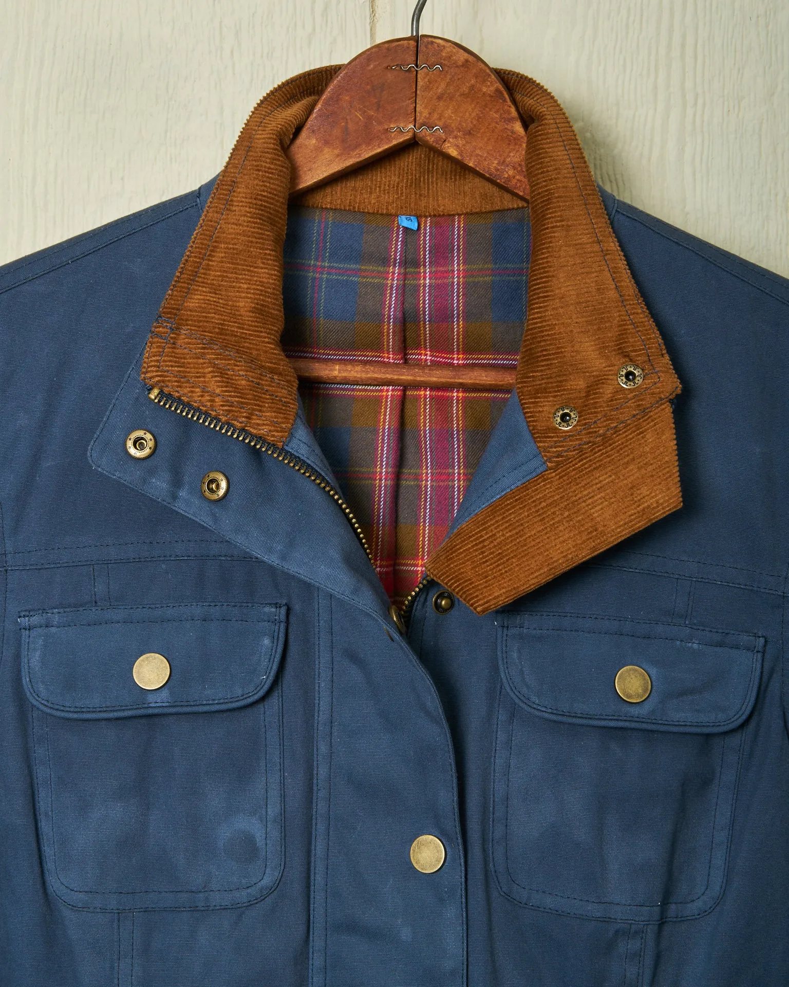 Womens Aberdeen Jacket in Navy Waxed Canvas warmth without bulk
