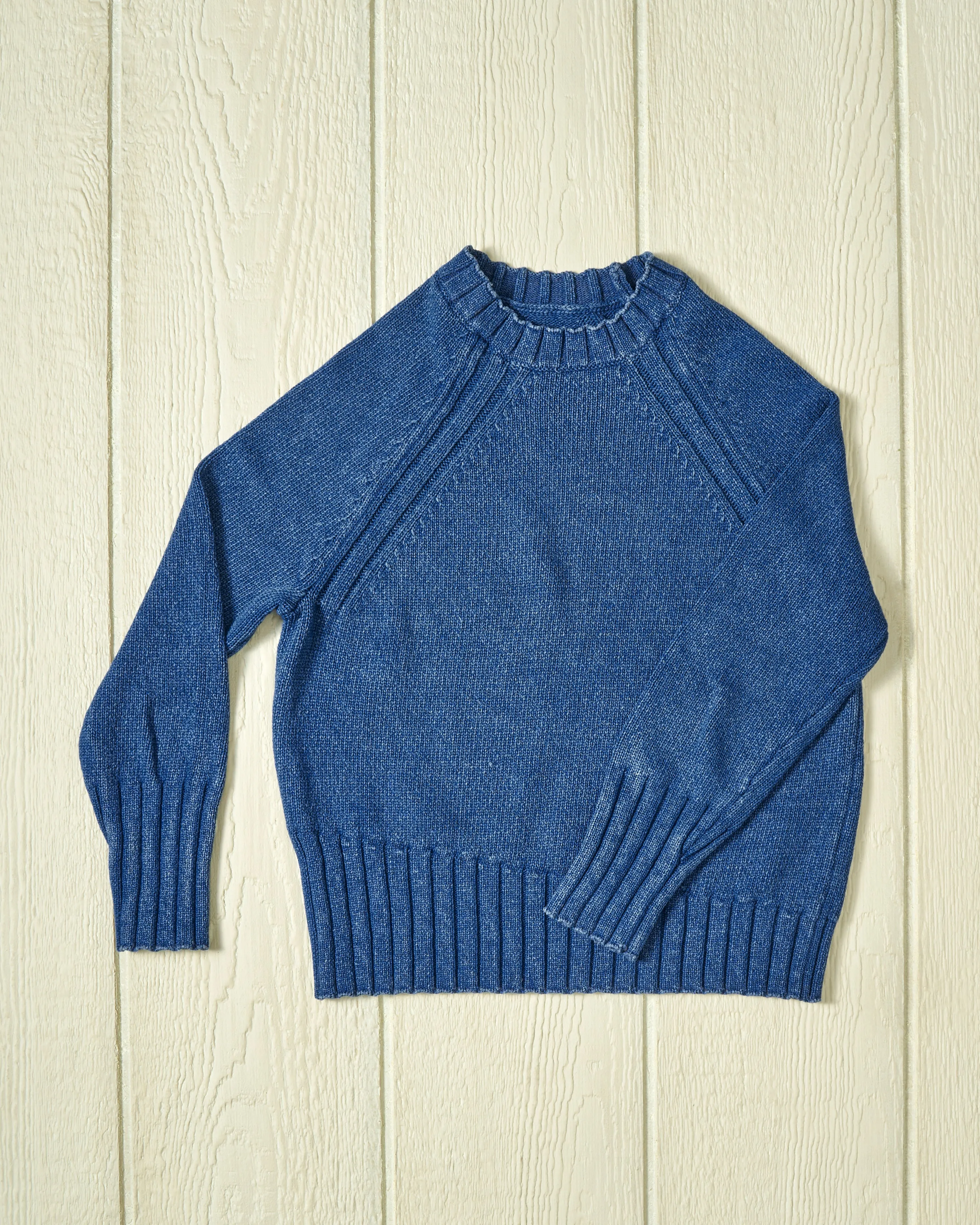 Women's Deep Sea Quaker Crewneck Sweater in Indigo subtle mood