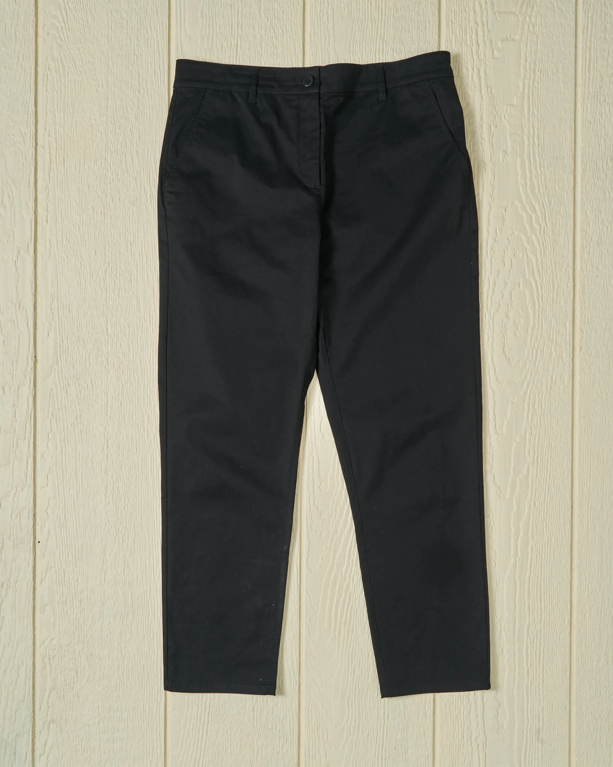 Womens Narrow Leg Chino in Black travel essentials